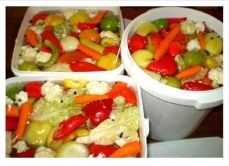 OVAKO SE PRAVI NAJBOLJI PRELIV ZA TURŠIJU: Ako želite hrskavo i ukusno POVRĆE, uradite ovaj TRIK