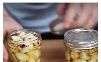 ZBOG OVOG RECEPT RUSI “PUCAJU” OD ZDRAVLJA: Pripremite bijeli luk baš ovako i jedite po čen svakog dana! Jača imunitet, i štiti od mnogih bolesti