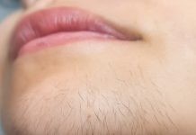 AK0 STE ŽENA SA BRK0VlMA NA BRADl, 0BRATlTE PAŽNJU. Evo šta to znači…