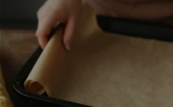 Papir za pečenje je najopasnija stvar u kuhinji – evo šta nikako ne smijete da radite sa njim