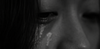 OVAKO IZGLEDA ŽENA KOJA JE NESRETNA U BRAKU: 10 signala koji se vide na kilometar