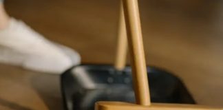 Gdje držite metlu? Ako je na ovom mjestu, tjerate novac iz kuće, bolje je odmah je sklonite