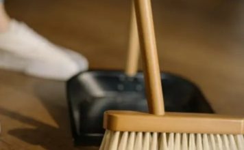 Gdje držite metlu? Ako je na ovom mjestu, tjerate novac iz kuće, bolje je odmah je sklonite