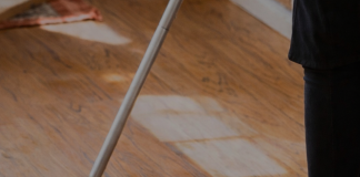 U vodu kojom brišete pod uvijek dodajte samo mrvicu ovog praha, cijela kuća će danima predivno mirisati