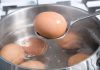 Jaja stavljate u hladnu ili ključalu vodu? STARINSKI SAVJET KAKO DA PRAVILNO SKUHATE JAJA – nikad ih lakše nećete oguliti (SAVJET)