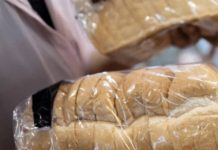 Nikako ne kupujte sečeni hleb u kesi: Evo na šta treba da obratite pažnju