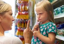 Kako spriječiti bijes djeteta usred trgovine