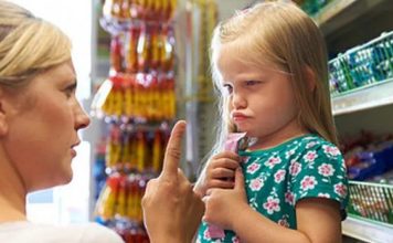 Kako spriječiti bijes djeteta usred trgovine