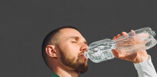 Izdano upozorenje ljudima koji piju vodu iz plastične boce
