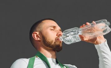 Izdano upozorenje ljudima koji piju vodu iz plastične boce
