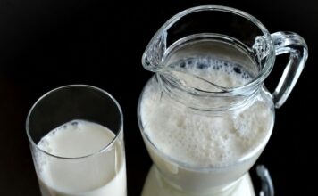 U čašu mlijeka dodajte malo jabukovog sirćeta: Nijedna tableta vam neće brže i bolje pomoći!