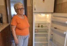 Snaja je od svekrve pozajmila 5.000 dolara i mesecima ćutala: Za porodičnim stolom dočekao ju je advokat