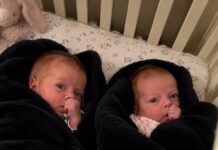 Žena je rodila blizance – sljedećeg su jutra stigle dvije crne dekice za bebe, a njezina 82-godišnja baka briznula je u plač.